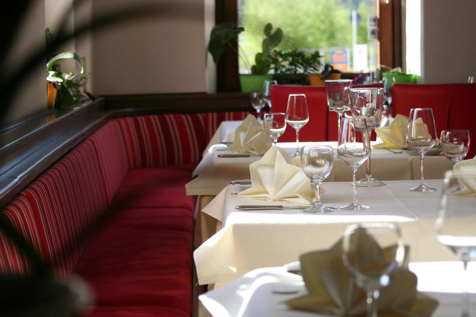 Wein Erlebnis Hotel Maimuehle Perl Extérieur photo